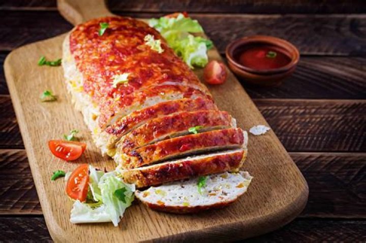 Trisha Yearwood's Turkey Meatloaf Will Change the Way You Feel About This Comfort Food Forever